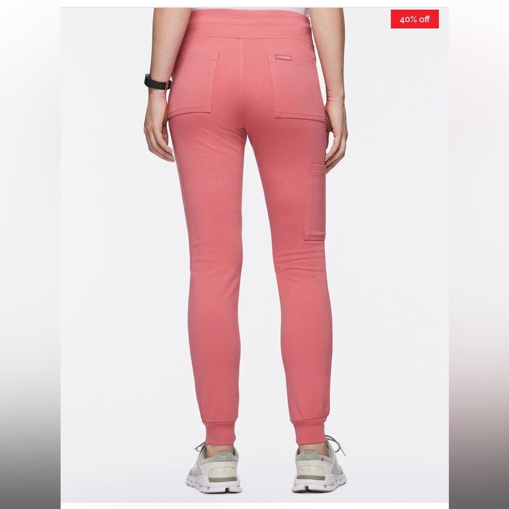 Jaanuu 10 pocket jogger scrubs - Picture 7 of 14